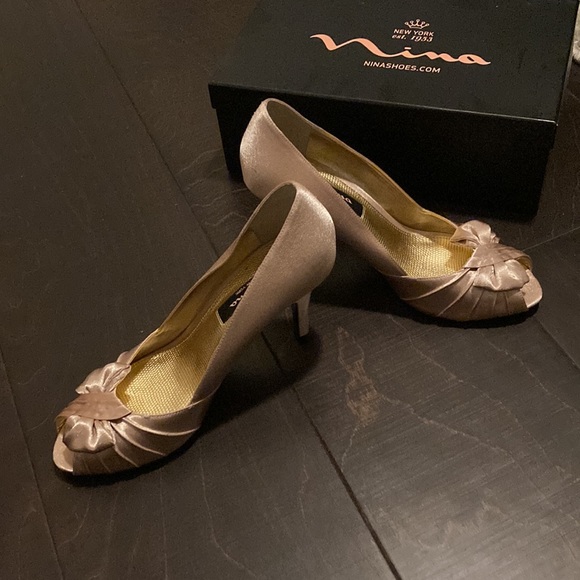 Prom satin gold heels - Picture 4 of 6